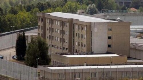 carcere biella detenuto sale sul tetto osappoggi